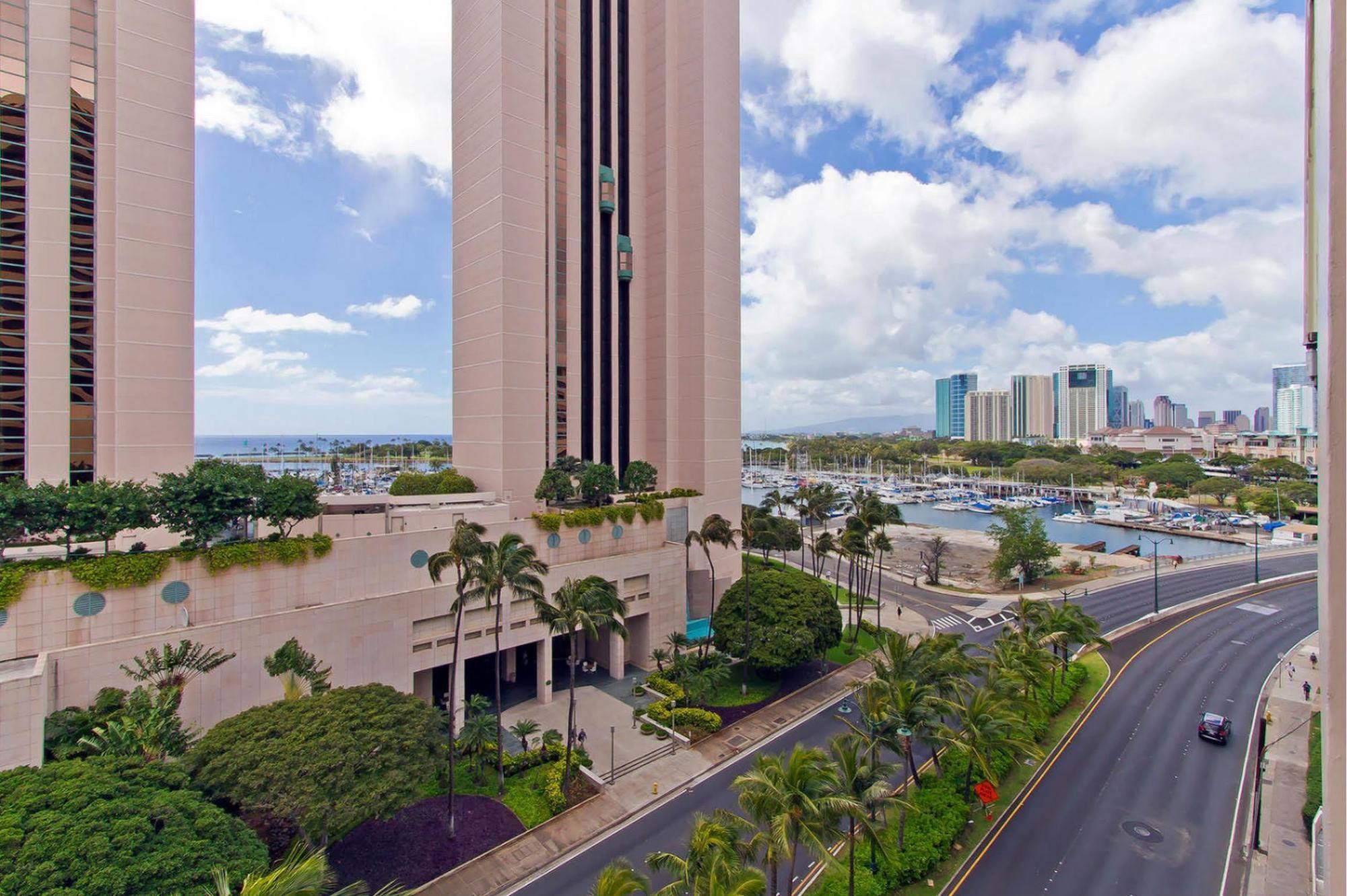 Equus Hotel Honolulu Exterior foto